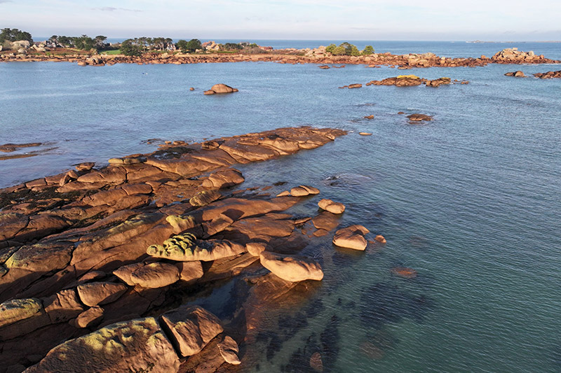 prise-vue-aerienne-chateau-costaeres-ploumanach-2